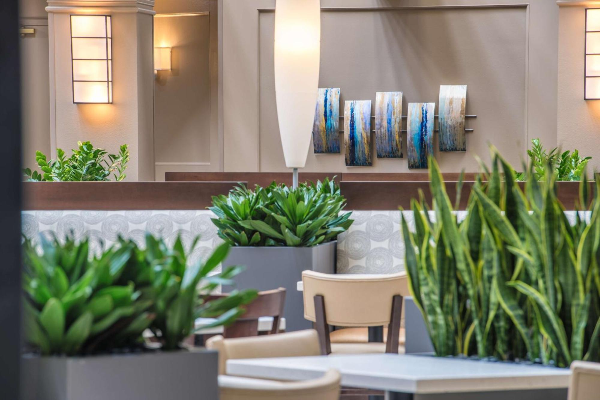 Embassy Suites By Hilton Seattle - Tacoma International Airport Таквила Экстерьер фото